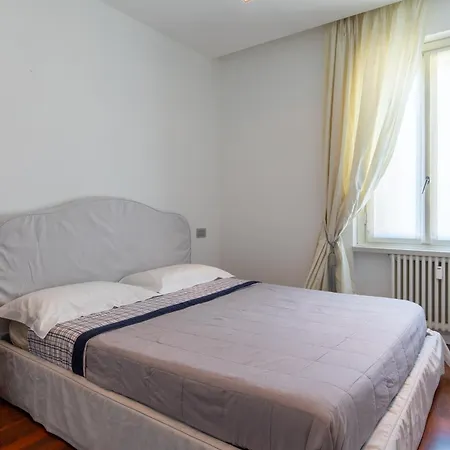 Porta Venezia- Design Apartment, 2-bedrooms, Netflix, Wifi