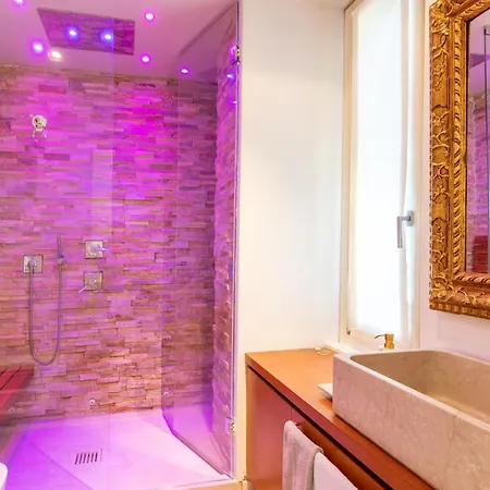 Apartment Porta Venezia- Design Apartment, 2-bedrooms, Netflix, Wifi Milan