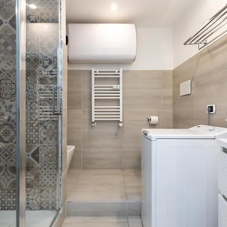 Magnoliaapartments - 5 Nirone Center شقة *