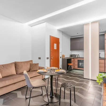 Arq14 - Duomo-loreto - Romantic * Milan