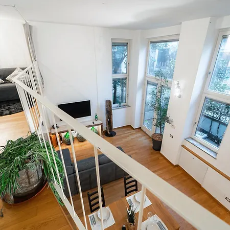 בית נופש Luxavocadoloft Duomo 10m *