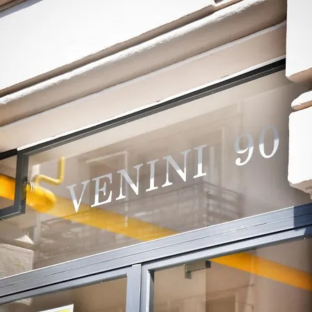 Bilocale, Vicino Al Centro 아파트