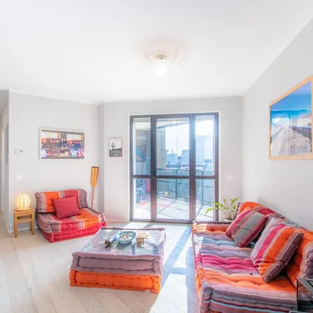 Wolvesdensuite Con Terrazzi E Garage Gratuito Apartment *