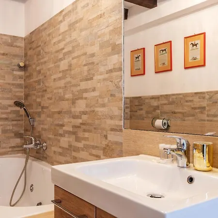 Easyhomes - Annunciata Milan