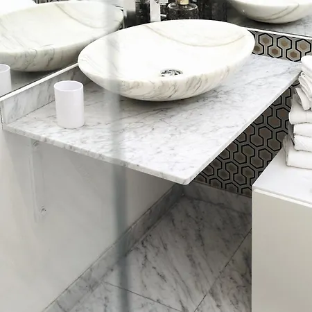 Comecasa Beautiful Santa Sofia アパート