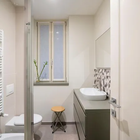 Isola Apartment Milan