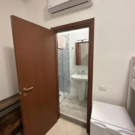 Gigli, Con Cucina In Comune E Terrazza * Mailand