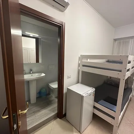 Gigli, Con Cucina In Comune E Terrazza Gasthof