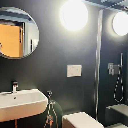 Apartment Design Loft Navigli *