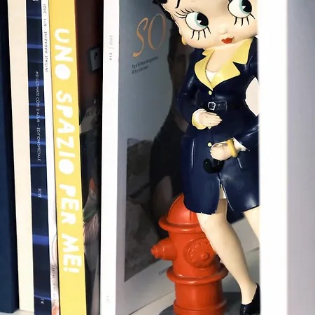 Apartment Comecasa Grazioso Loft In Crocetta Near Mangiagalli Milan