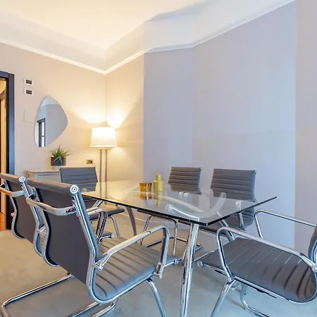 Retreats Duomo Carrobbio Apartment Milan