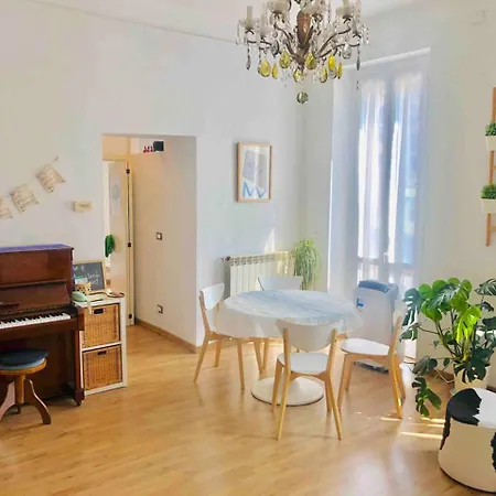 At Naviglio Martesana Daire