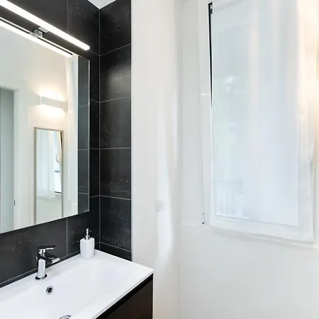 Magnoliaapartments - 6 Senatore Duomo Апартаменты *