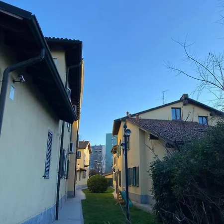 Design With Parking Navigli Sleeps5
