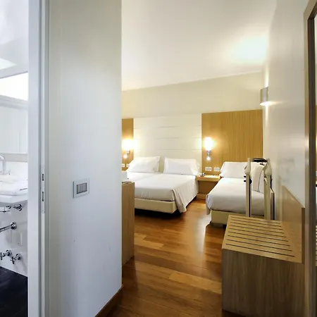 Canada Hotell 3*