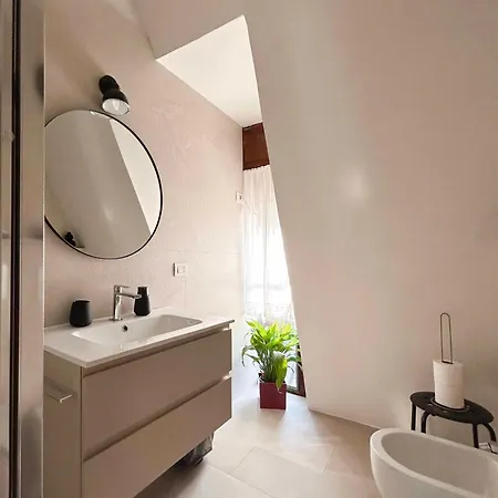 Easy Isola, For An Easy * Milan