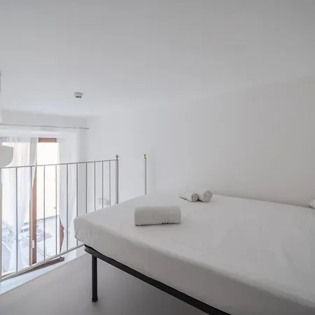 Guesthost - Magenta Long Let Apts *