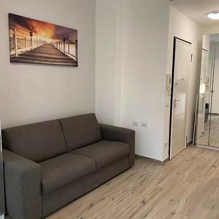 Housitalia Apartament Mediolan