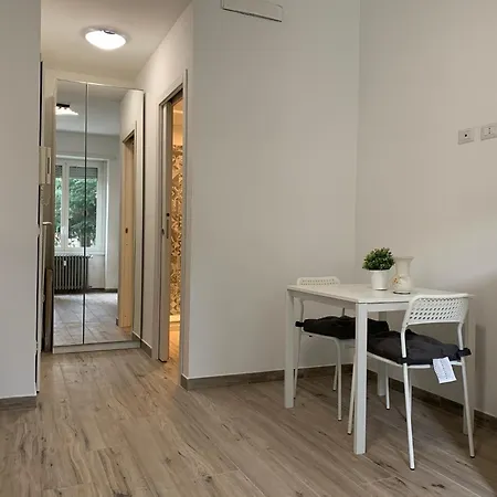 Apartament Housitalia Mediolan