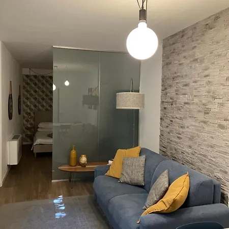 Spazio M&m Cellini 3 * Milán