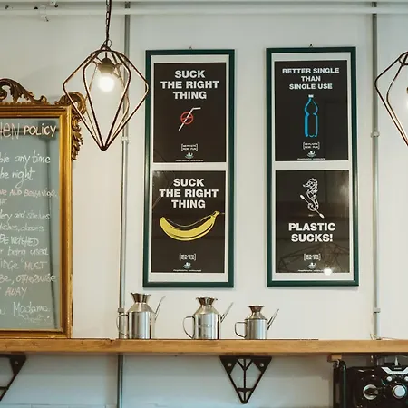 Hostal Madama Hostel&bistrot *