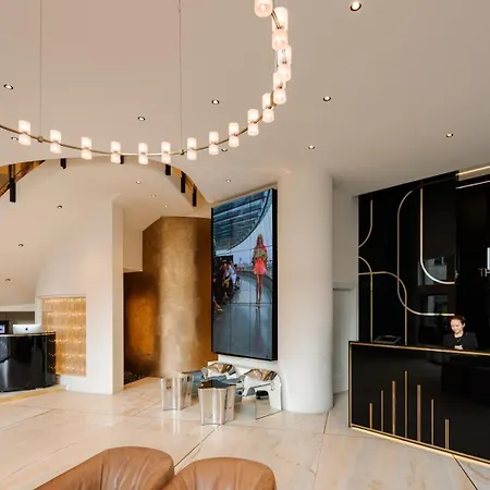 The Square Duomo - Preferred & 酒店 4*