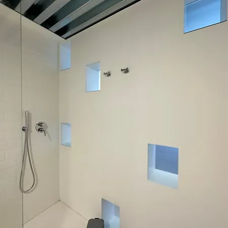 Apartment White In