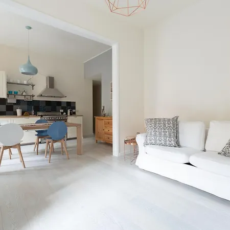 Porta Volta Bright And Roomy Flat Milan