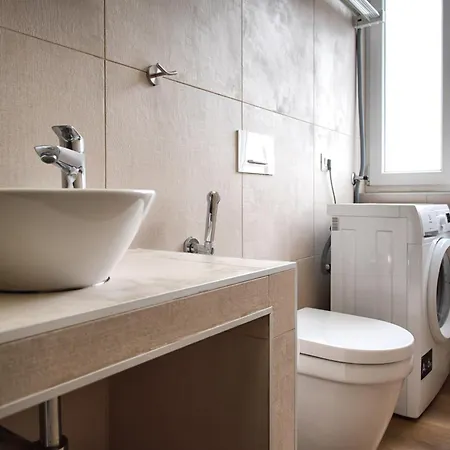 Apartamento Luxury Cozy By Station - Cafe Milão