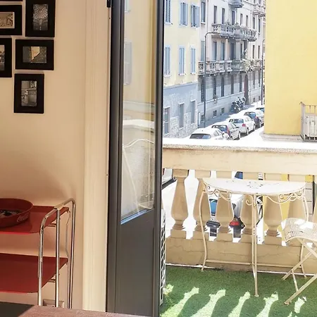 Апартаменты Stilysh Near Metro And Fiera Mico