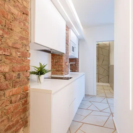 Nd4 -loreto - Duomo- Minimal House ميلان