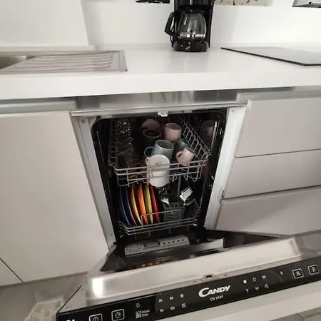 Nella Movida Di Isola-porta Nuova Lejlighed