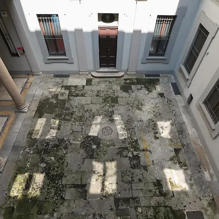 Prestige Boutique - Montenapoleone