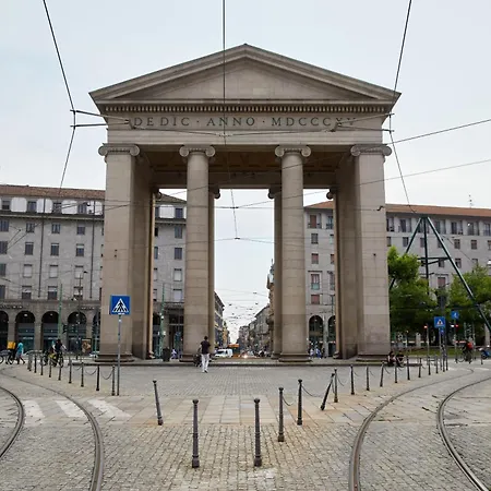 Apartment Incantevole In Darsena Milan