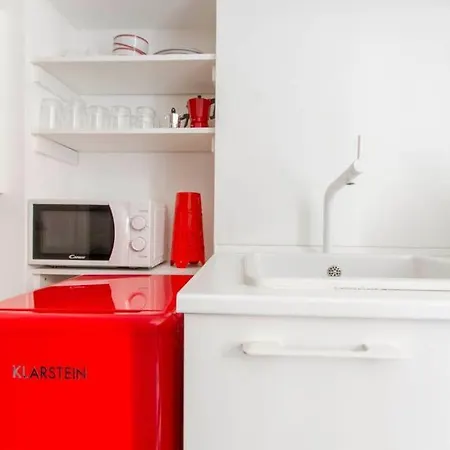 Compact&charming Porta Venezia Appartamento *