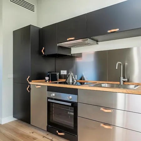 Apartament Rooftop Design Con Terrazzo - Duomo-porta Romana