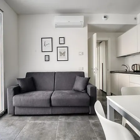 Just Urban - Modern 1br With Terrace - 10 Min M4 To Duomo Apartmán *