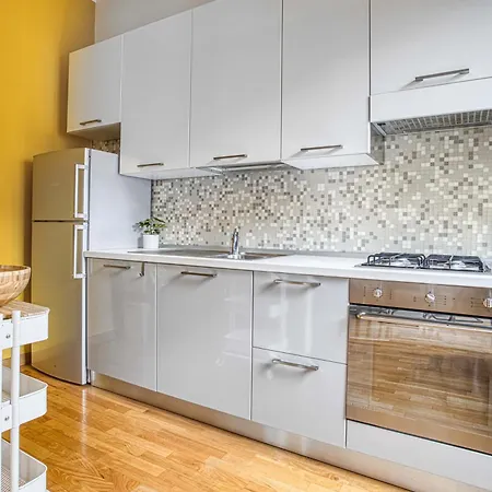 Saluti & Baci Via Carpi Apartamento Milão