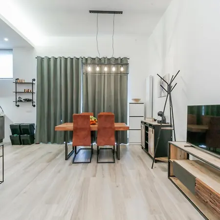 Urban Retreat Chic Industrial Loft In The Heart Of Apartment Milan