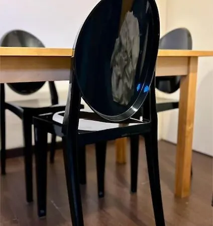 Sky-view Flat In Milán