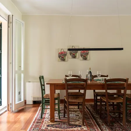 Апартаменты Moscova-brera Elegante Con Giardino Privato