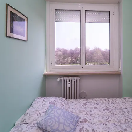 10 Minuti Da * ميلان