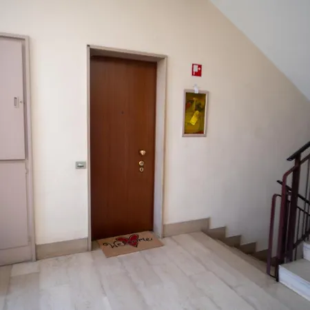 10 Minuti Da * ميلان