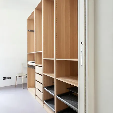 Apartament Casa Quadrell Mediolan