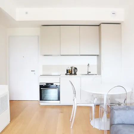Apartament Tower Garden Niguarda Apt-4pax-wifi *