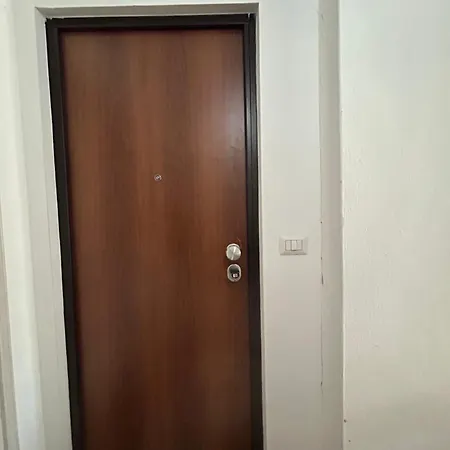 Mansarda Open Space Vicino Zona Isola Apartman *