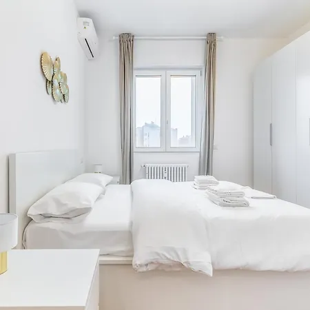 Apartmán Via M. D'agrate 4 Pax Wi-fi- Sub25 *