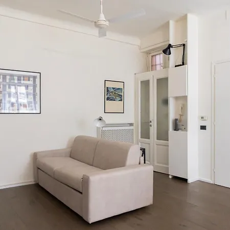 Elegante Bilocale In Zona Risorgimento * Milan