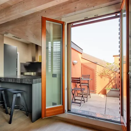 Διαμέρισμα Joivy Elegant With Parking And Balcony Μιλάνο