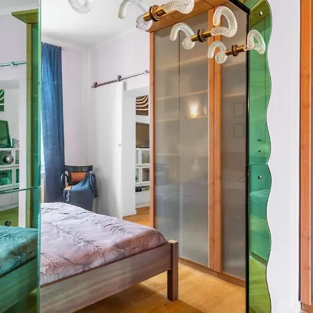 Milano- Stazione Garibaldi Ecletic Apartamento *